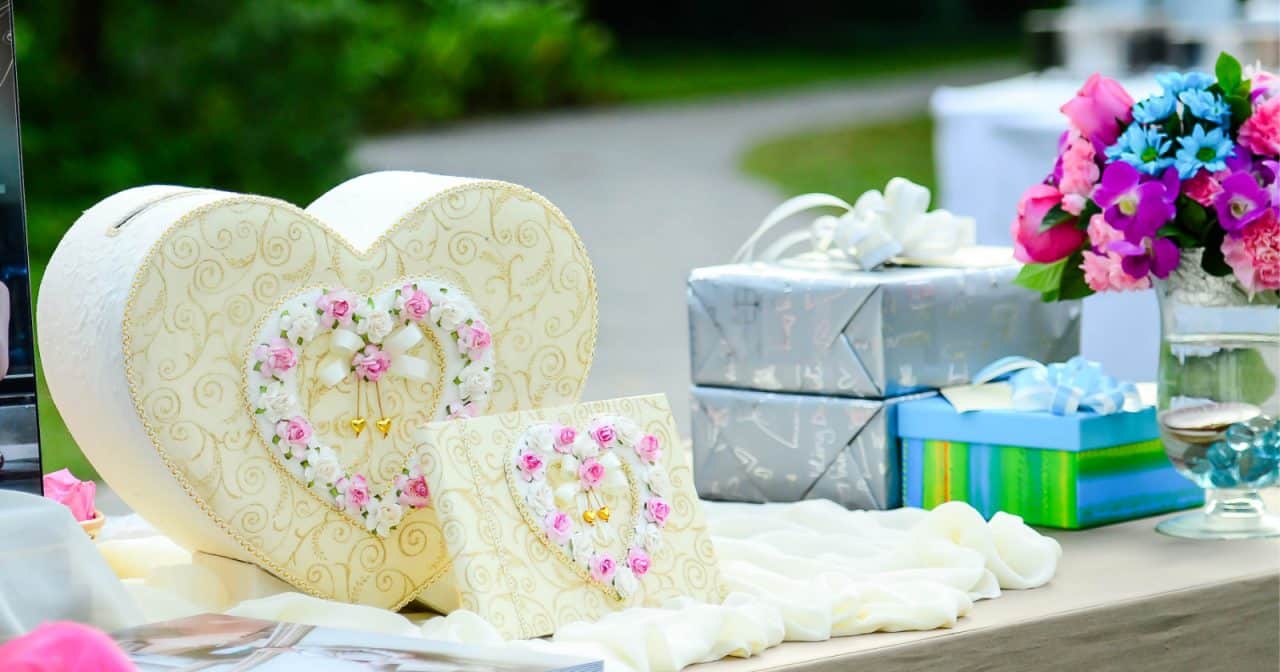10 Outstanding Wedding Gift Ideas for Couples Already Living Together