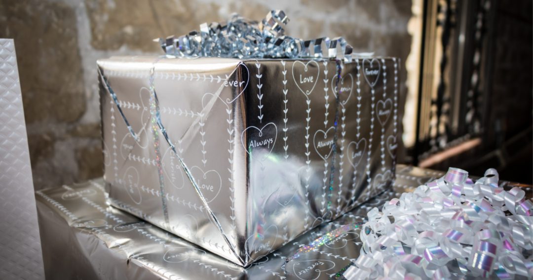 10 Kitchen Wedding Gifts Every Couple Desperately Needs (Even if They