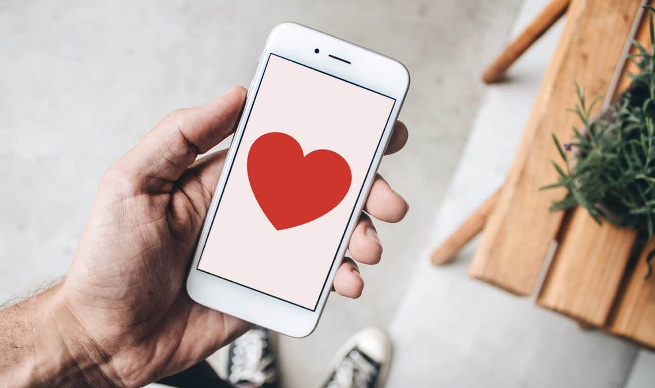 10 Virtual Wedding Games to Spice Up Your Online Reception