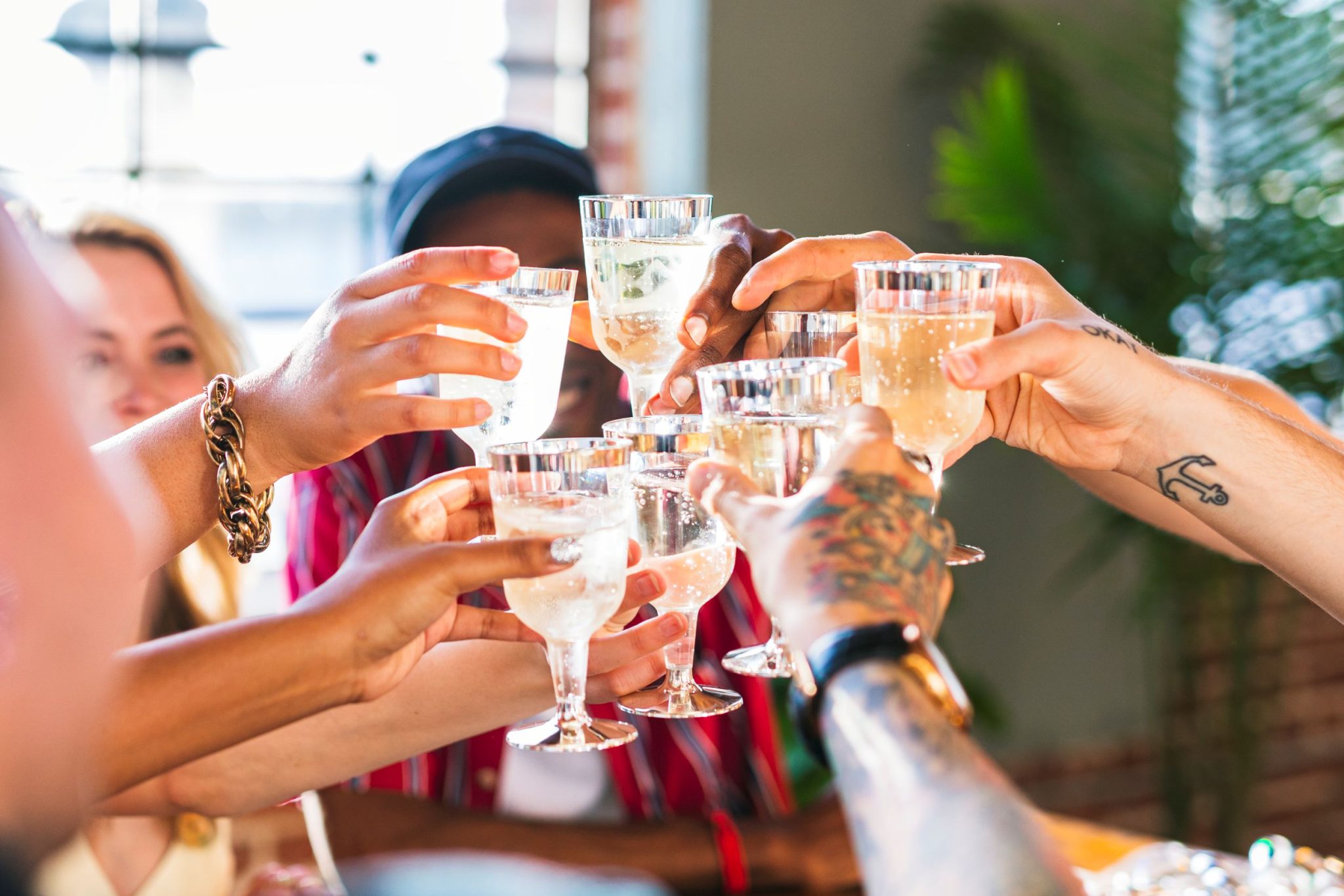 20 Pearls and Prosecco Ideas: Crafting an Unforgettable Bachelorette Soirée