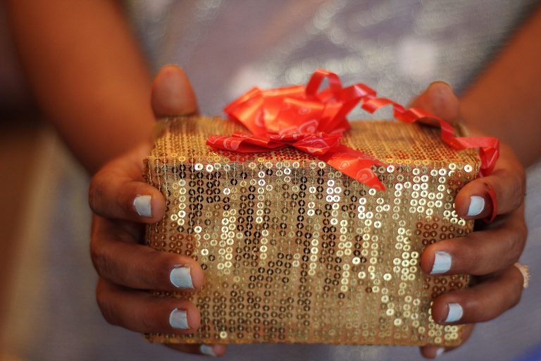Wedding Gift Ideas for Second Marriage: 10 Unique and Thoughtful ...