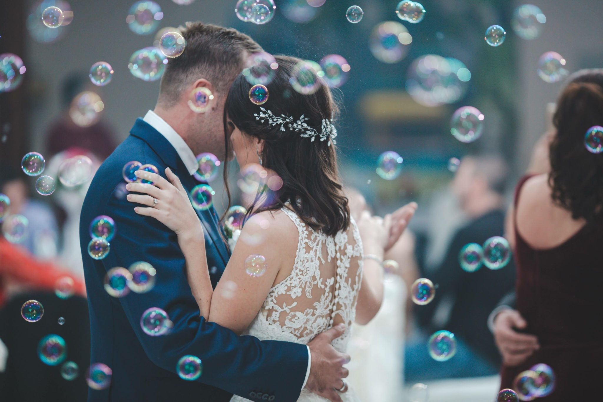 32 Non-Traditional And Amazing Wedding Ceremony Ideas