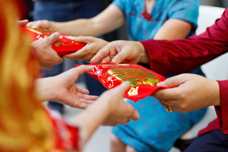 do-chinese-wear-wedding-rings-exploring-chinese-wedding-traditions