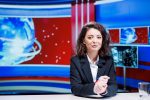 Why Do News Anchors Not Wear Wedding Rings