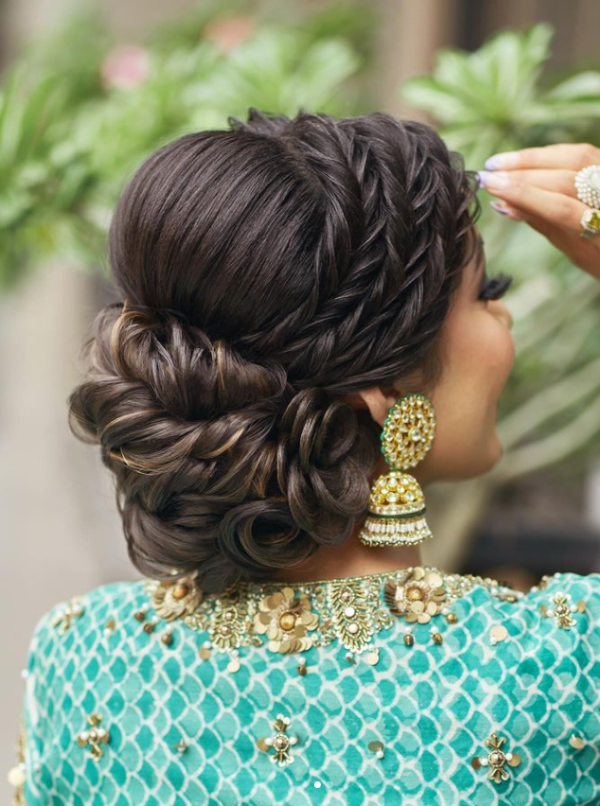 20+ Hairstyles for Brides With Curly Hair: Perfect Inspirations For Your Special Day