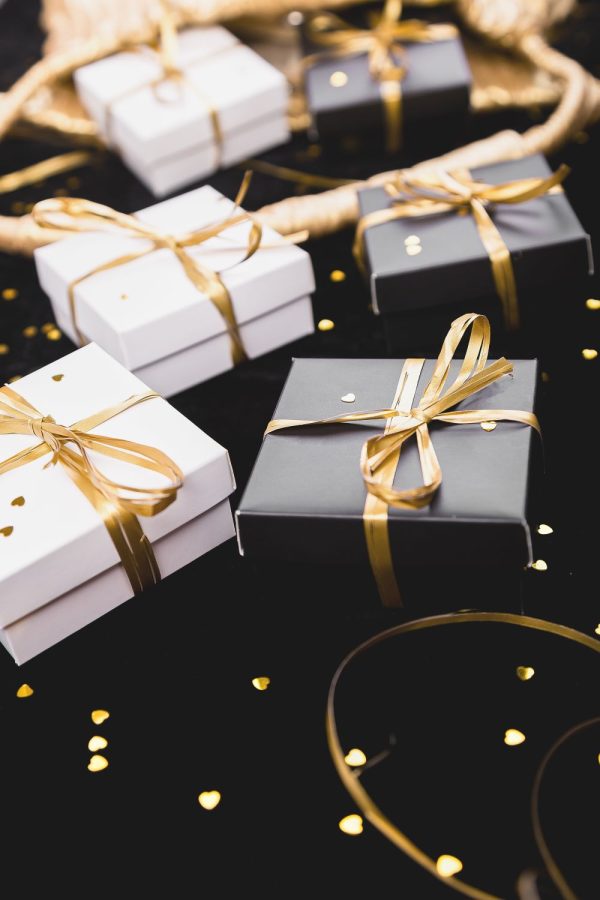 Wedding Gift Ideas for Second Marriage: 10 Unique and Thoughtful ...
