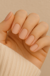 Short & Chic: 15 Bridal Nail Looks That Prove Less Is More