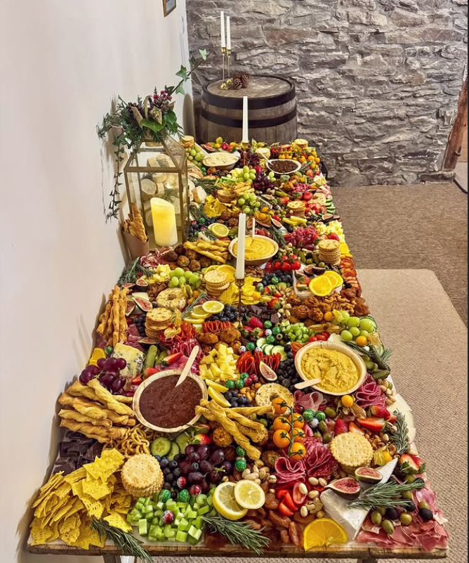 20 Chic Bridal Shower Food Table Display Inspirations